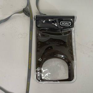 DiCaPac Waterproof Case